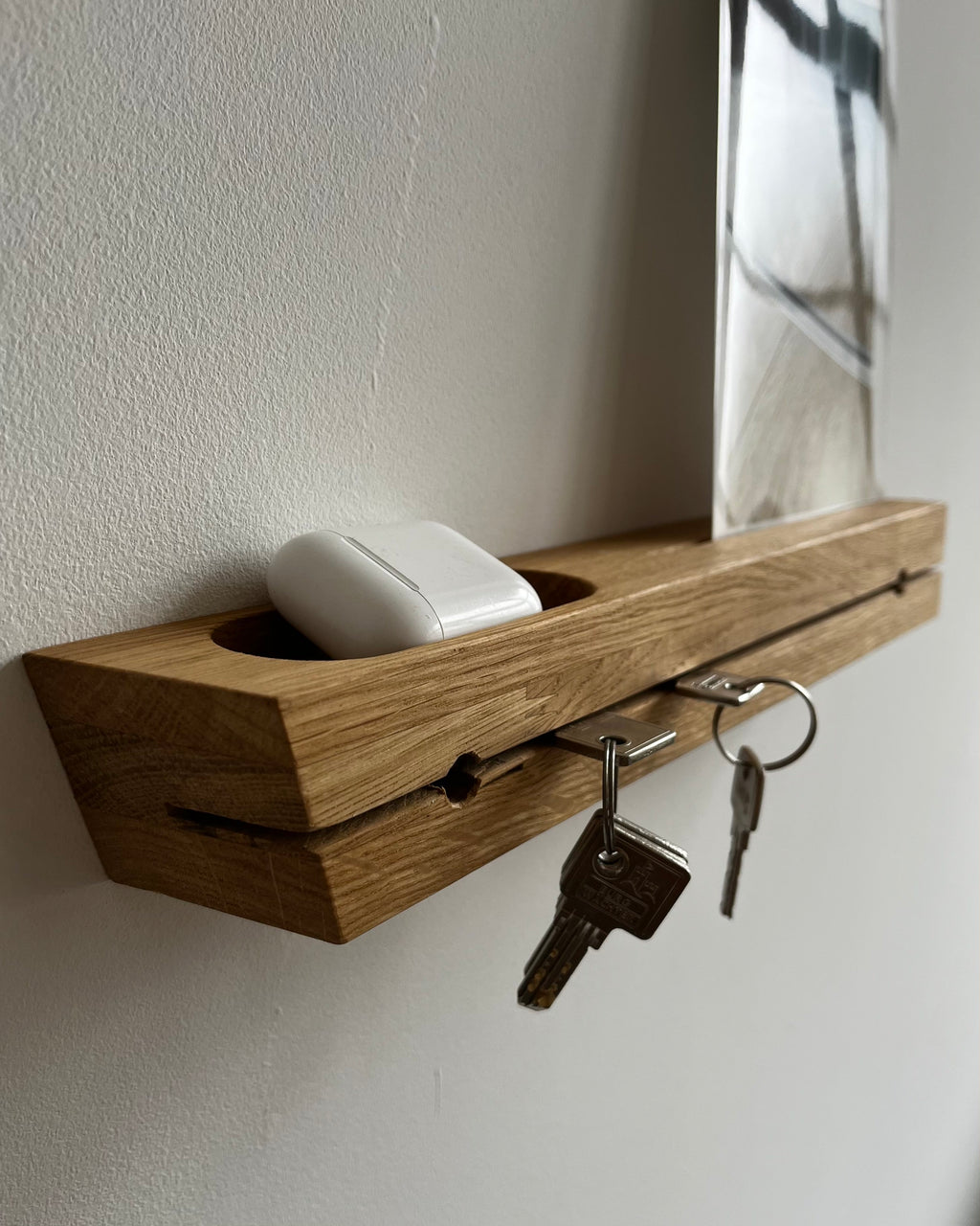 Eiche Schlüsselbrett mit Ablage & Bildernut – 30 cm | Handmade aus Sigmaringen